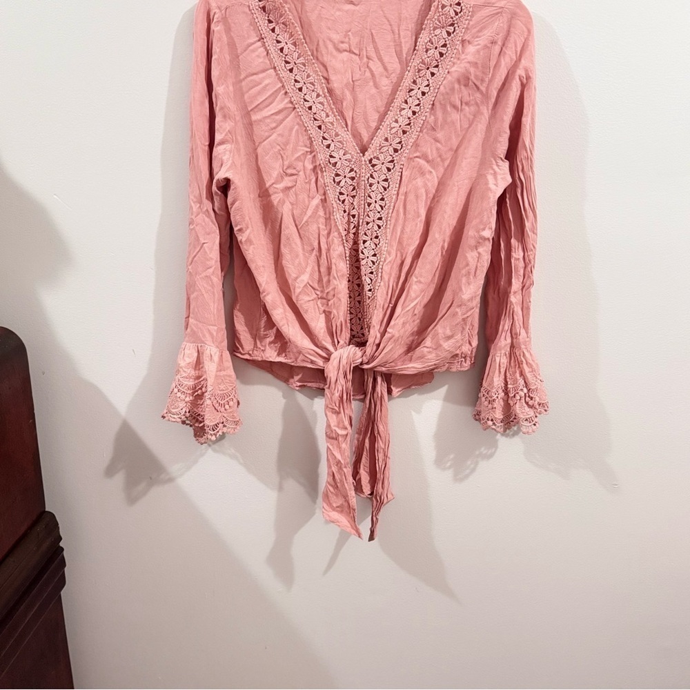 Entro Pink Long Sleeve Lace Tie Knot Blouse Size Large - Picture 7 of 8